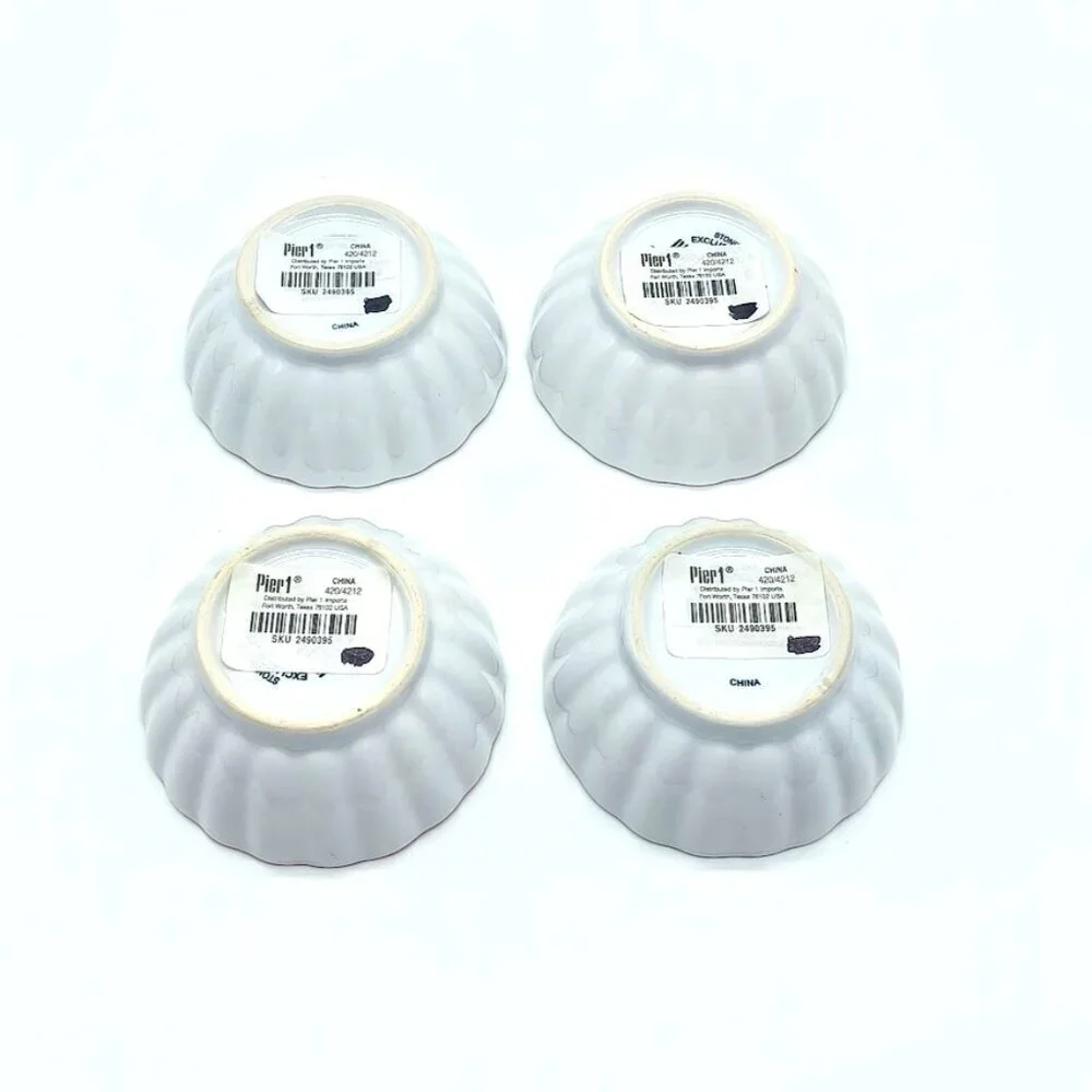 Set of 4 Pier 1 Red White Porcelain Scalloped Dipping Bowls NWT